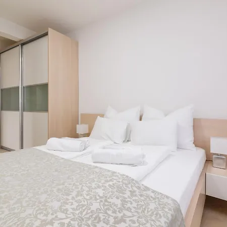 Apartmani Simi - The Wave Crikvenica Exterior photo