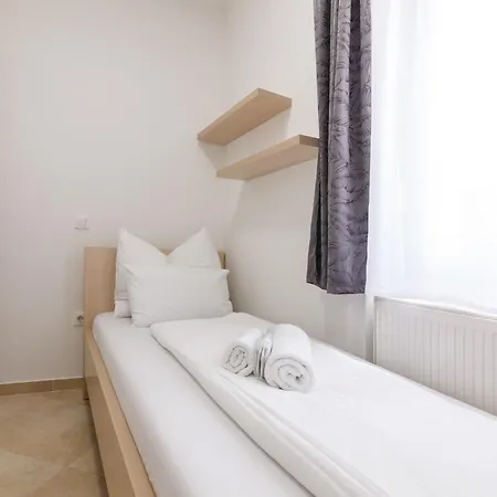 Apartmani Simi - The Wave Crikvenica Exterior photo